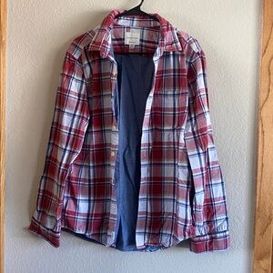 American Eagle Red and Blue Plaid Button-Up Shirt